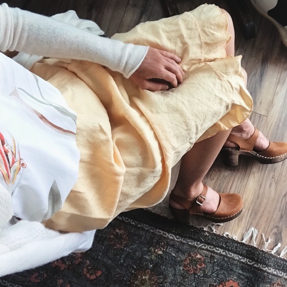 bryn Walker Dresses & Skirts - 100% Linen skirt